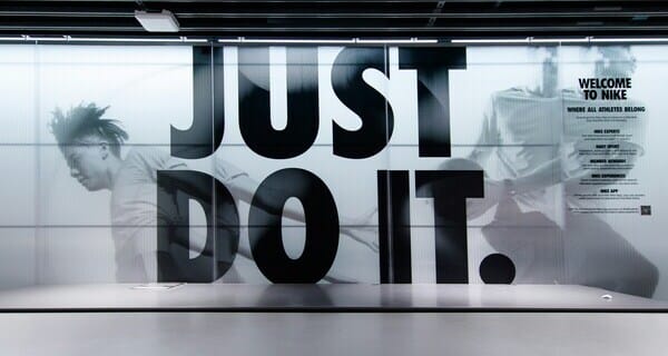 que es la imagen corporativa de nike